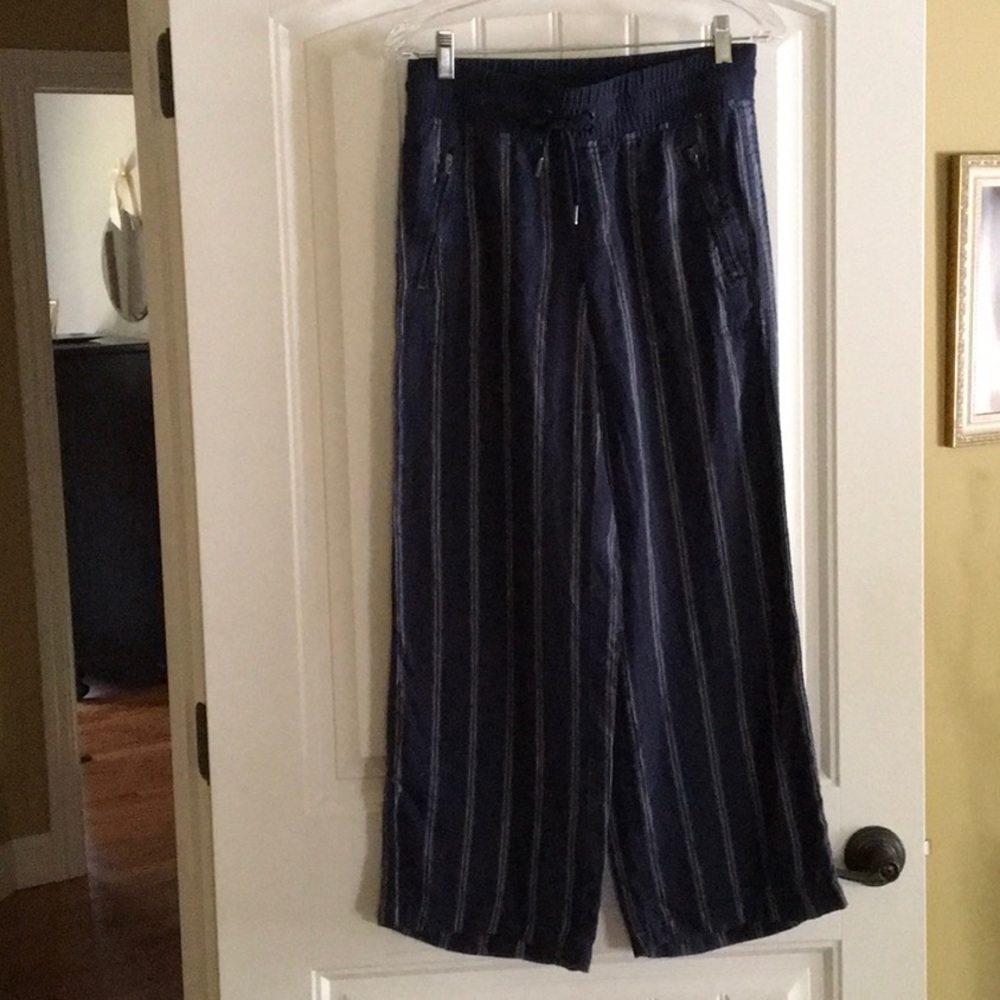 Athleta linen, wide leg pants.